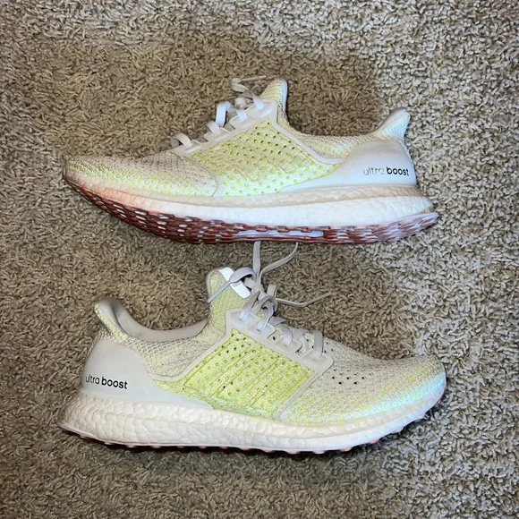 Adidas Ultraboost ('18) size 9 - Picture 1 of 7